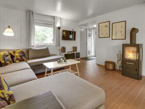 Télévision, cheminée