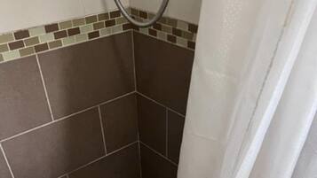 Studio, 1 Queen Bed | Bathroom | Shower, towels