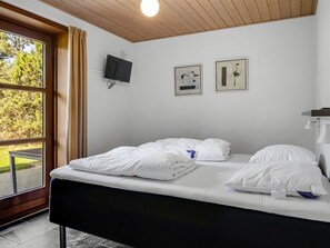 4 bedrooms, WiFi