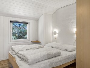 5 bedrooms, WiFi