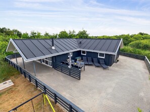 Terrace/patio - "Spurv" - 1.8km from the sea by Interhome (Rømø)