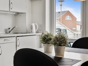 Fridge, oven, dishwasher, cookware/dishes/utensils - "Aldora" - 2.3km from the sea by Interhome (Rømø)