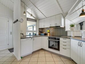 Køleskab, mikrobølgeovn, ovn, opvaskemaskine