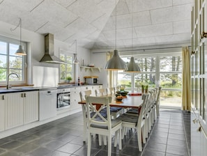 Køleskab, mikrobølgeovn, ovn, opvaskemaskine
