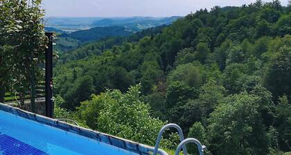 Private wellness for 2 with amazing view, sauna & hot tub