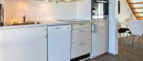 Fridge, microwave, oven, dishwasher