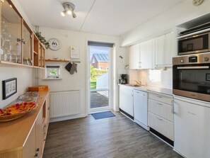 Køleskab, mikrobølgeovn, ovn, opvaskemaskine