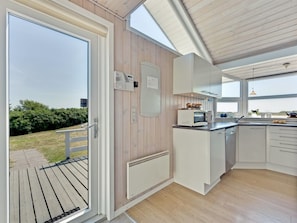 Køleskab, mikrobølgeovn, ovn, opvaskemaskine