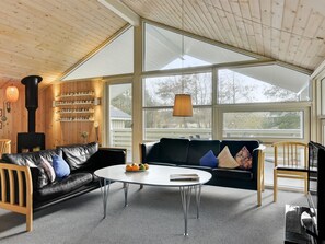 Tv, pejs, dvd-afspiller