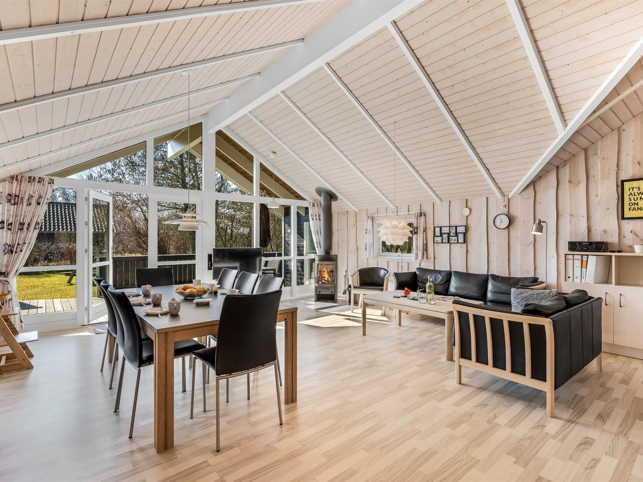 المنشأة من الداخل