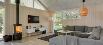 "Delan" - 1.3km from the sea by Interhome