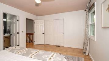 2 bedrooms, individually decorated, individually furnished, free WiFi