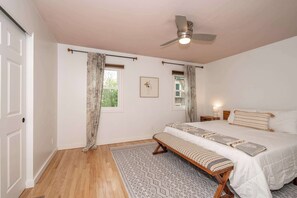 2 bedrooms, individually decorated, individually furnished, free WiFi