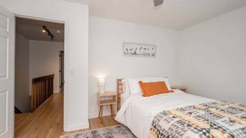 House, Multiple Beds, Balcony | 2 bedrooms, individually decorated, individually furnished, free WiFi