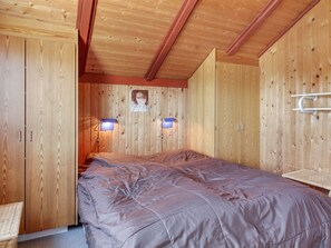 3 bedrooms, Internet