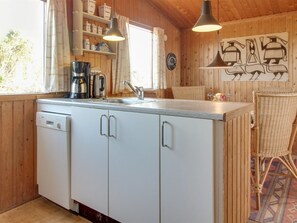 Køleskab, mikrobølgeovn, ovn, opvaskemaskine
