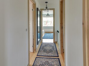 3 bedrooms, Internet