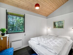 2 bedrooms