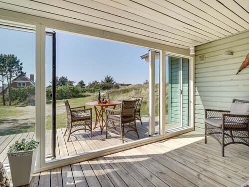 "Edna" - 800m from the sea by Interhome