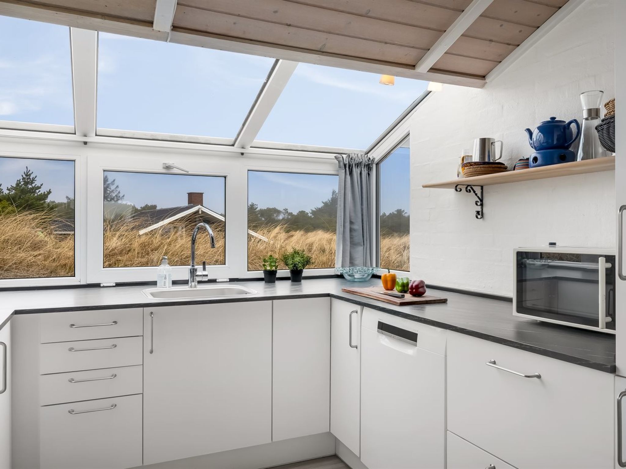 Køleskab, mikrobølgeovn, ovn, opvaskemaskine