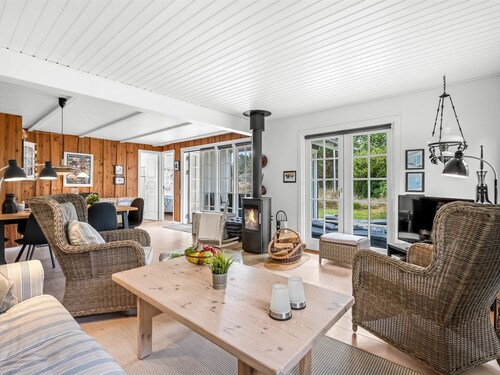 "Dines" - 1km from the sea by Interhome