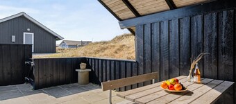 "Auli" - 200m from the sea by Interhome