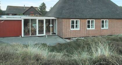 "Zuzan" - 500m from the sea by Interhome