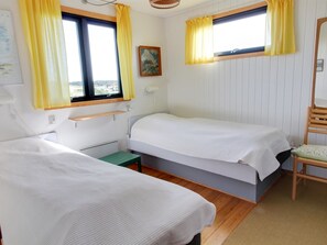 3 bedrooms, Internet
