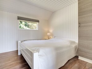 3 bedrooms, WiFi