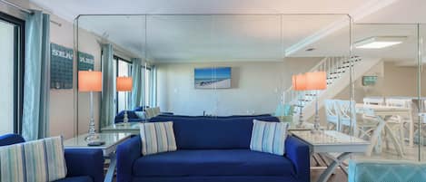 Appartement, meerdere bedden, balkon, gedeeltelijk uitzicht op oceaan (Sea Forever) | Interieur