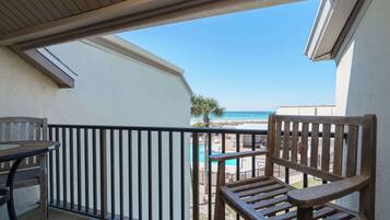 Condo, Multiple Beds, Balcony, Partial Ocean View (Sea Forever) | Property grounds