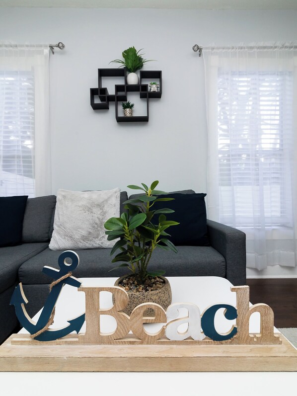 House, 1 King Bed with Sofa bed, Kitchen | Living area