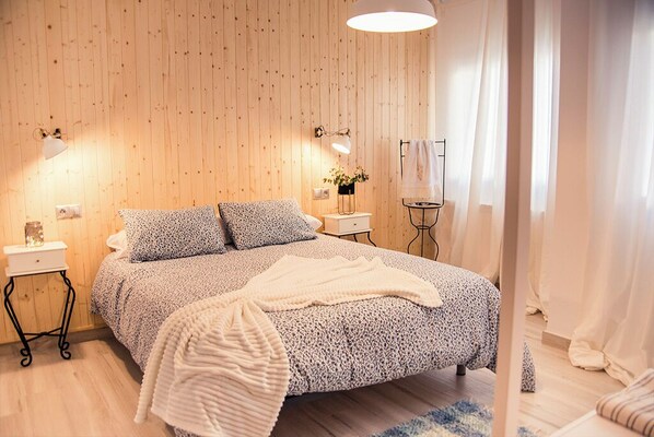 2 dormitorios, tabla de planchar con plancha, wifi y ropa de cama