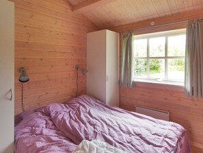 3 bedrooms, Internet