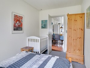 3 soverom og internettilgang