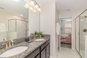 House, Multiple Beds, Pool Access, Garden View | Bathroom - Seven Dwarfs Villa (Davenport)