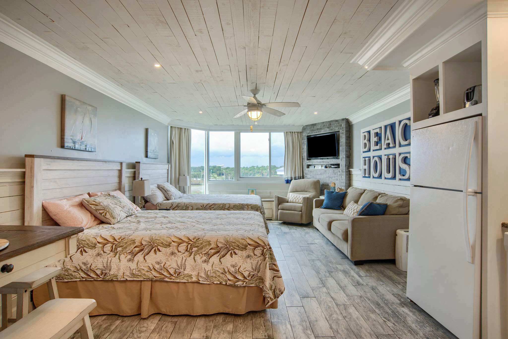 Décoration personnalisée, ameublement personnalisé, Wi-Fi gratuit