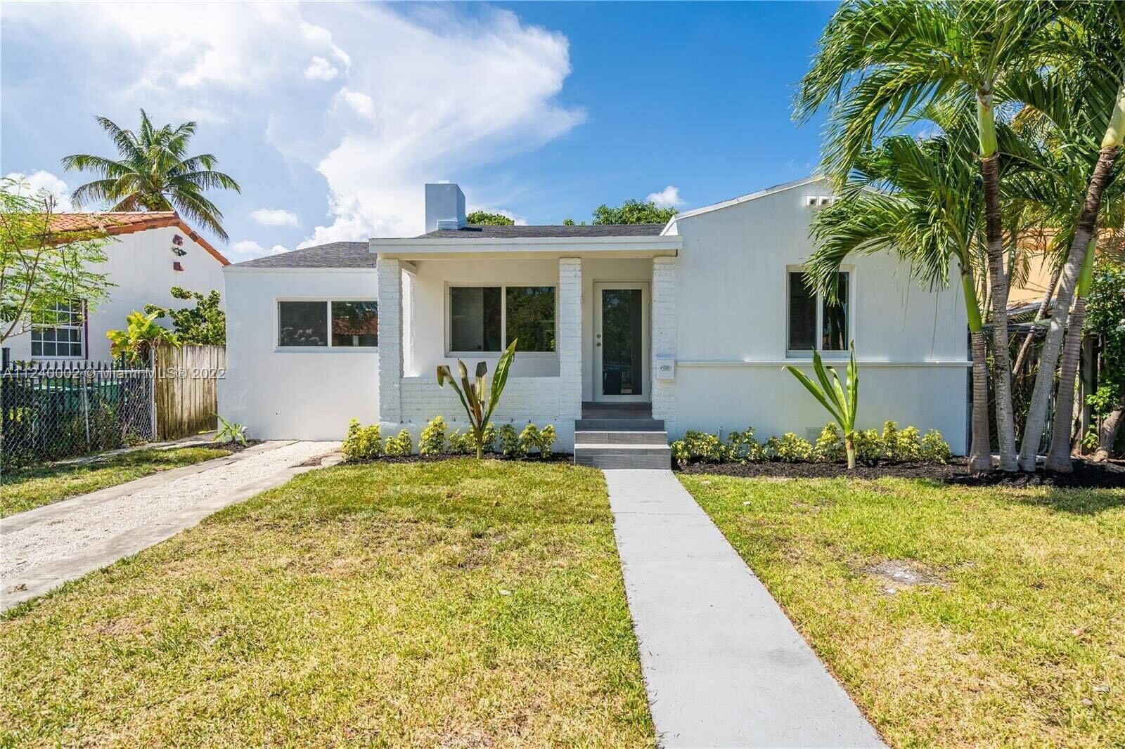 Newly renovated guest suite heart of Little Havana Pet Friendly!