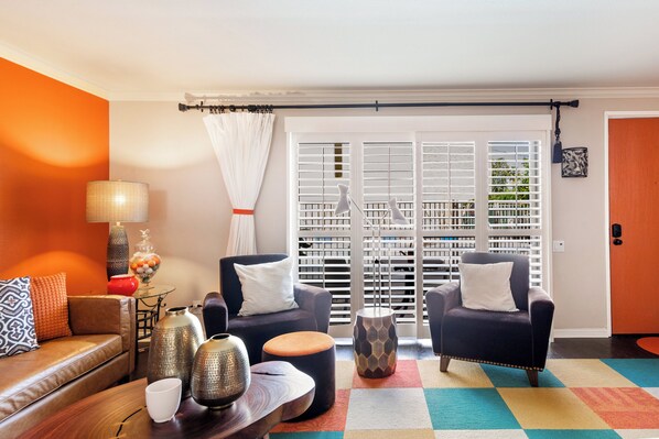 Townhome, Multiple Beds, Patio, Garden View (Sunkist at 411) | Living area