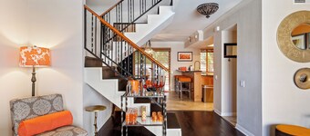 Sunkist at 411 - Community Pool