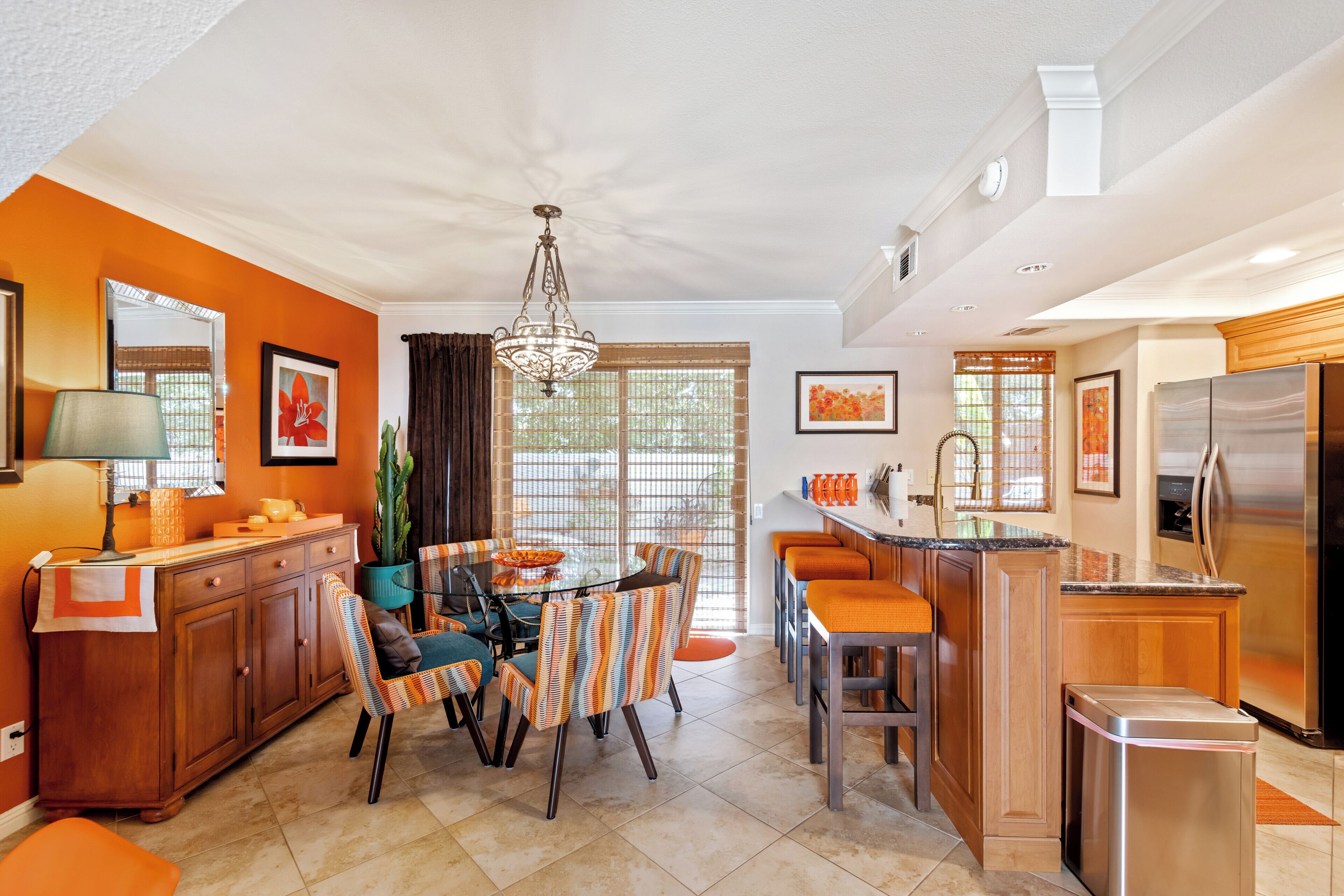 Stadtwohnung, Mehrere Betten, Terrasse, Gartenblick (Sunkist at 411) | Eigene Küche | Kühlschrank, Mikrowelle, Ofen, Herdplatte