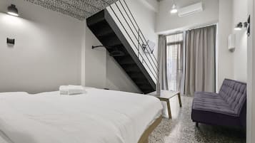 Loft básico | Ropa de cama de alta calidad, cortinas blackout y insonorización