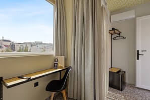 Chambre Double Panoramique | Literie de qualité supérieure, rideaux occultants, chambres insonorisées