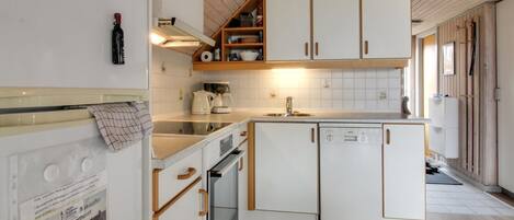 Réfrigérateur, micro-ondes, four, lave-vaisselle