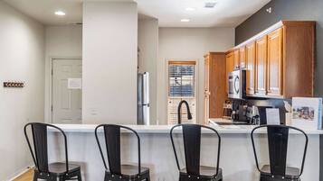 Condo, Multiple Beds, Balcony, Golf View (T Time Getaway) | Private kitchen