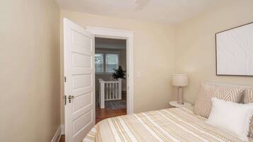 House, Multiple Beds, Kitchen | 3 bedrooms, individually decorated, individually furnished, free WiFi