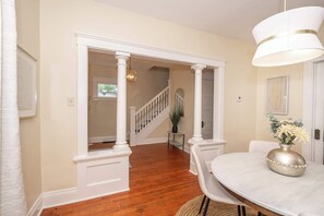 獨棟房屋, 多張床, 廚房 | 用餐區