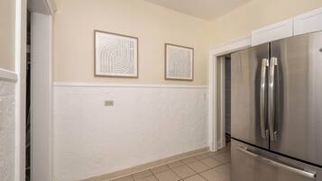 House, Multiple Beds, Kitchen | Interior