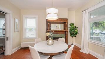 House, Multiple Beds, Kitchen | Dining