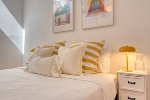 1 chambre, fer et planche Ă repasser, Wi-Fi gratuit, draps fournis